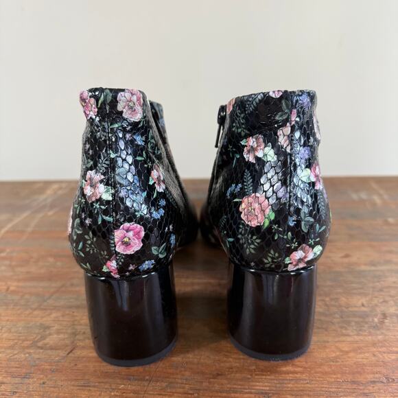 Butter Italy Butter Shoes Black Floral Ankle Bootie 8.5 Pointy Snake Embossed - Picture 5 of 11